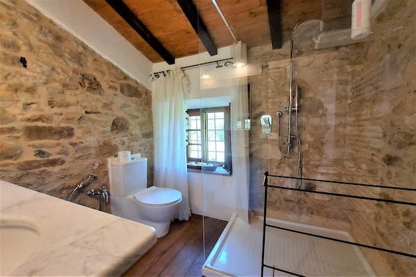 Foto van Vakantiehuis in Toscane bij Lucca - Vakantiehuis in Fiano Pescaglia - BathRoom