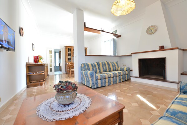 Foto van Vakantiehuis in Itria-vallei met Zwembad - Vakantiehuis in Ostuni - LivingRoom