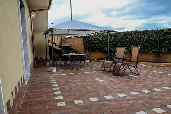 Foto van Familie Siciliaans Erfgoedhuis - Vakantiehuis in TRECASTAGNI - TerraceBalcony