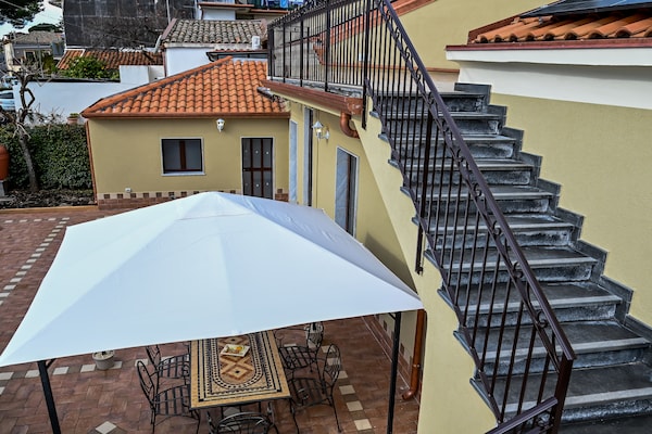 Foto van Familie Siciliaans Erfgoedhuis - Vakantiehuis in TRECASTAGNI - TerraceBalcony
