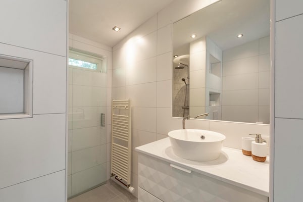 Foto van Eureka 109 Bungalow voor 6 personen met tuin - Vakantiehuis in Sint Maartensvlotbrug - BathRoom