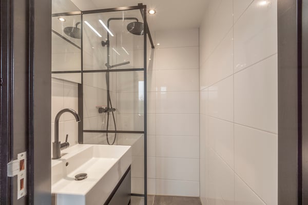 Foto van Groepsreisje Callantsoog | Strand - Vakantiehuis in Callantsoog - BathRoom