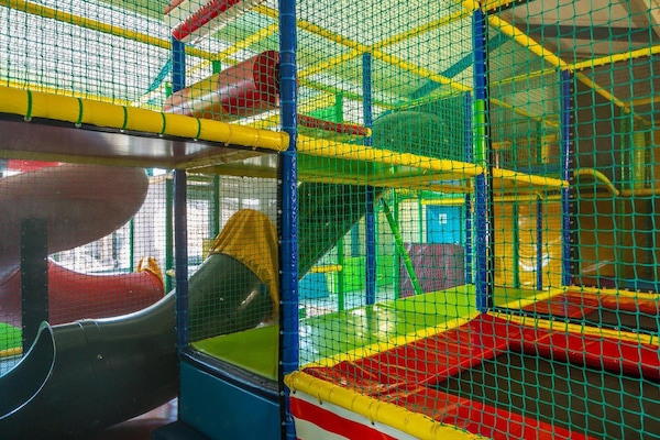 Foto van Familielodge Parc du Soleil met veranda - Vakantiehuis in Noordwijk - ParkFacilities