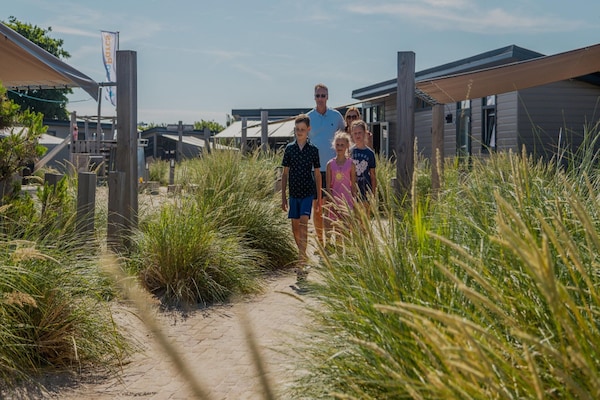 Foto van Familielodge Parc du Soleil met veranda - Vakantiehuis in Noordwijk - ExteriorSummer