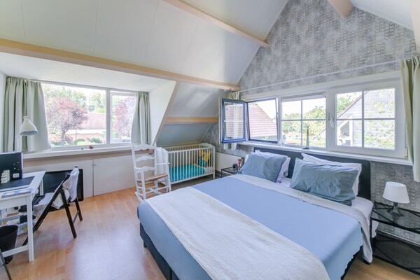 Foto van Comfortabel vakantiehuis vlakbij de zee - Vakantiehuis in Noordwijkerhout - BedRoom