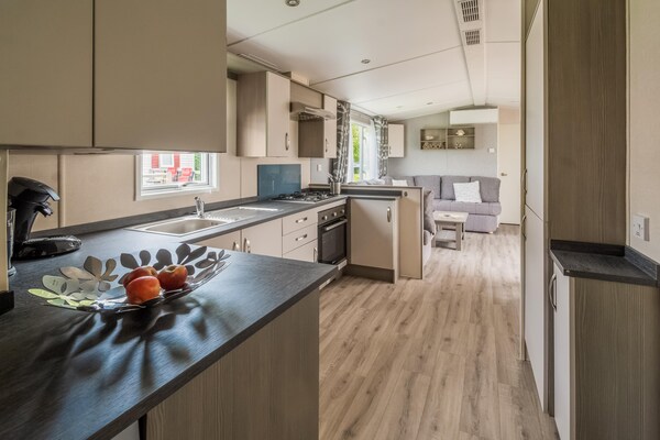 Foto van Luxe chalet met tuin op rustige locatie in Renesse - Kitchen