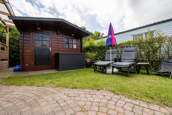 Foto van Luxe chalet met tuin op rustige locatie in Renesse - GardenSummer