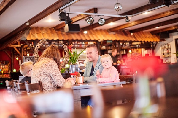 Foto van Vakantiehuis in Zeeland vlakbij de stranden - Vakantiehuis in Heinkenszand - ParkFacilities