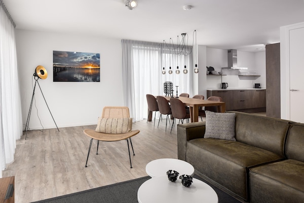 Foto van Comfortabele villa in het Veerse Meer - Vakantiehuis in Wolphaartsdijk - LivingRoom