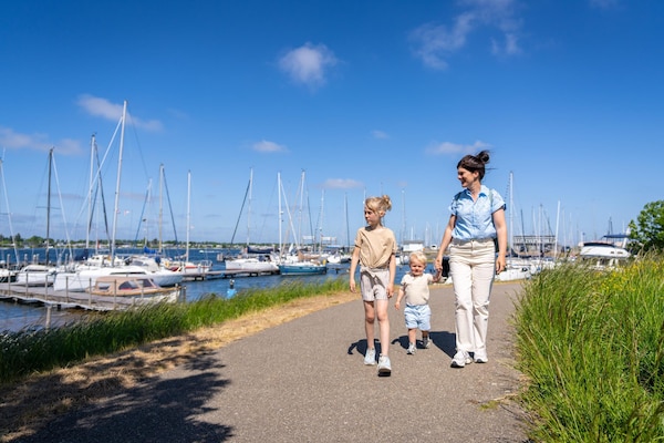 Foto van Comfortabele villa in het Veerse Meer - Vakantiehuis in Wolphaartsdijk - AreaSummer1KM