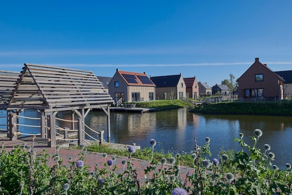 Foto van Comfortabele villa in het Veerse Meer - Vakantiehuis in Wolphaartsdijk - AreaSummer1KM