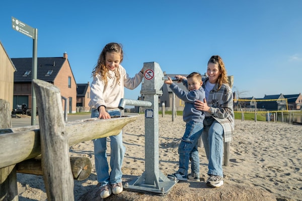 Foto van Comfortabele villa in het Veerse Meer - Vakantiehuis in Wolphaartsdijk - Ambiance