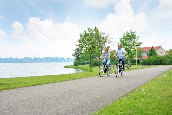 Foto van Villa met uitzicht op het meer - Vakantiehuis in Heel - Ambiance