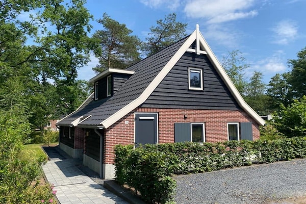 Foto van Comfortabele en toegankelijke villa voor 8p - Vakantiehuis in Otterlo - ExteriorSummer