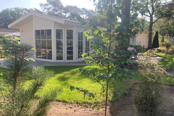 Foto van Comfortabele natuurontsnapping in Otterlo - Vakantiehuis in Otterlo - ExteriorSummer