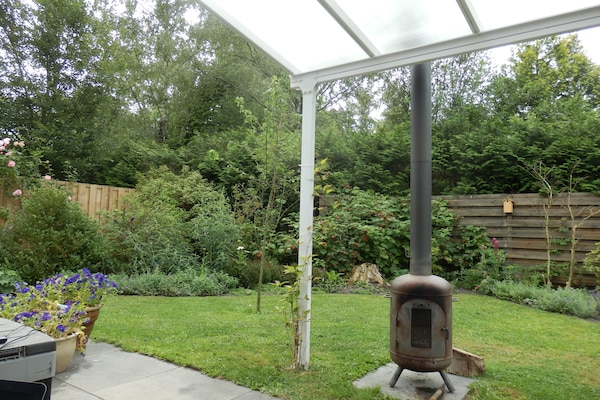 Foto van Familievilla met jacuzzi en grote tuin - Vakantiehuis in Balkbrug - GardenSummer