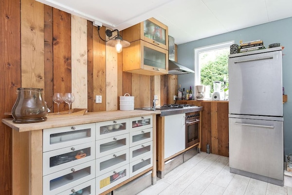 Foto van Familievilla met jacuzzi en grote tuin - Vakantiehuis in Balkbrug - Kitchen
