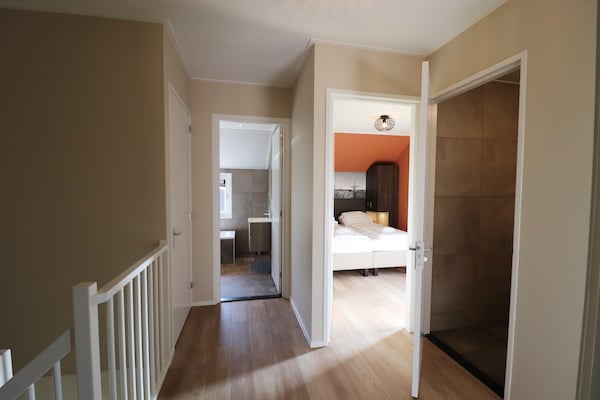 Foto van Compleet nieuwe vakantiewoning in Friesland - Vakantiehuis in leons - Landing