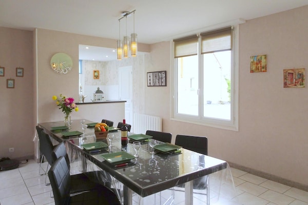 Foto van Vakantiehuis in Bréhal bij zandstrand - Vakantiehuis in St. Martin-de-Bréhal - DiningRoom