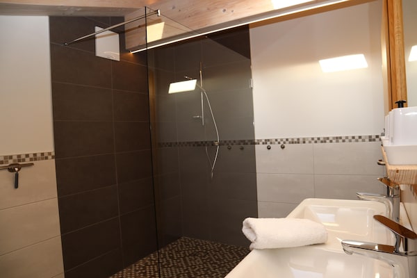 Foto van Chalet in Neukirchen bij Wildkogel Arena - Vakantiehuis in Neukirchen - Landing