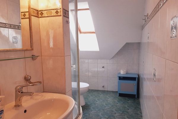Foto van Comfortabele vakantievilla met een eigen tuin - Vakantiehuis in Pluski - BathRoom