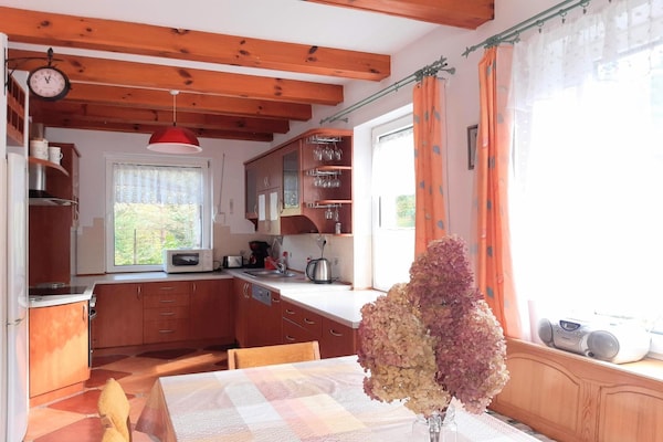 Foto van Comfortabele vakantievilla met een eigen tuin - Vakantiehuis in Pluski - Kitchen