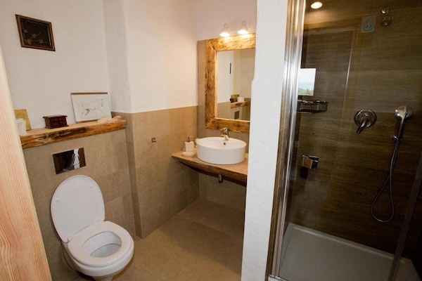 Foto van Comfortabele vakantievilla in de bergen, sauna - Vakantiehuis in Piwniczna Zdroj - BathRoom