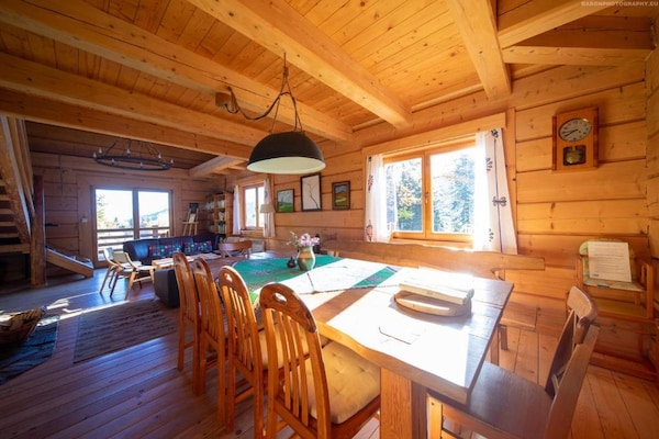 Foto van Comfortabele vakantievilla in de bergen, sauna - Vakantiehuis in Piwniczna Zdroj - DiningRoom