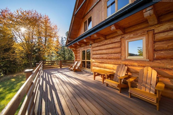 Foto van Comfortabele vakantievilla in de bergen, sauna - Vakantiehuis in Piwniczna Zdroj - TerraceBalcony