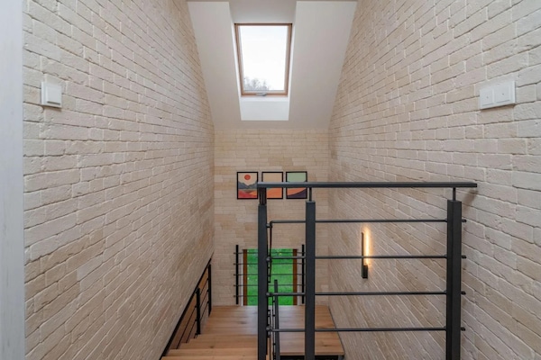 Foto van Comfortabele vakantievilla met sauna en jacuzzi - Vakantiehuis in Marcyporeba - Stairs