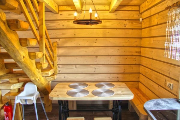 Foto van Comfortabele vakantiehuizen met open haard - Vakantiehuis in Lubrza - DiningRoom
