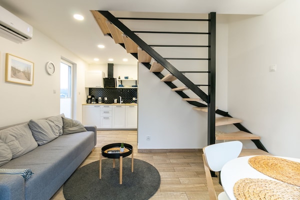 Foto van Comfortabele vakantiehuizen, zomerzwembad, sauna - Vakantiehuis in Niechorze - LivingRoom