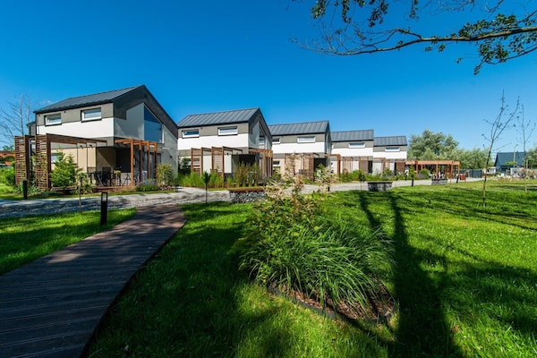Foto van Comfortabele vakantiehuizen, zomerzwembad, sauna - Vakantiehuis in Niechorze - AreaSummer1KM
