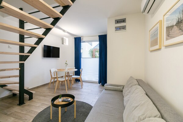 Foto van Comfortabele vakantiehuizen, zomerzwembad, sauna - Vakantiehuis in Niechorze - LivingRoom