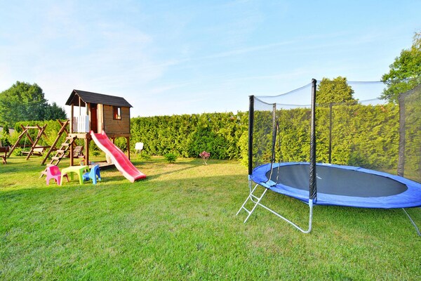Foto van Comfortabele vakantiehuizen, bad, jacuzzi, sauna - Vakantiehuis in Osieki - GardenSummer