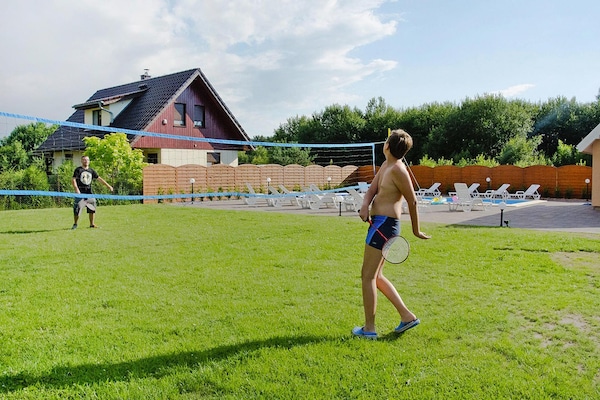 Foto van Comfortabele vakantiehuizen, bad, jacuzzi, sauna - Vakantiehuis in Osieki - GardenSummer