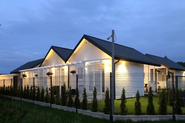 Foto van Comfortabele vakantiehuizen met airconditioning. - Vakantiehuis in Dabki - ExteriorSummer