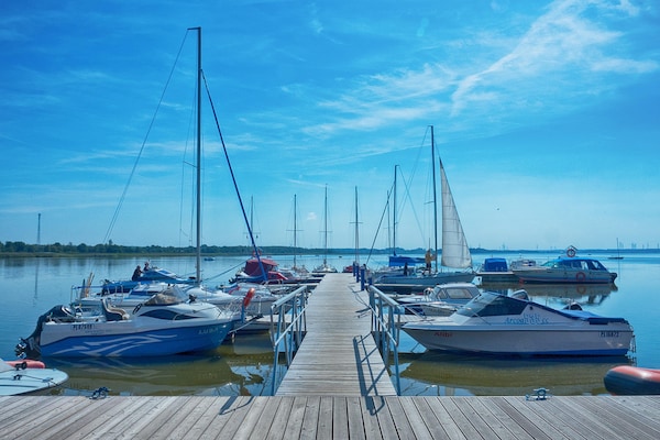 Foto van Comfortabel vakantiehuis met open haard en terras - Vakantiehuis in Bobolin - AreaSummer5KM