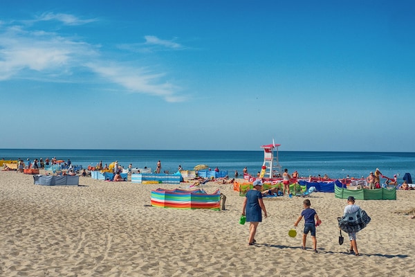 Foto van Comfortabel vakantiehuis met open haard en terras - Vakantiehuis in Bobolin - AreaSummer5KM