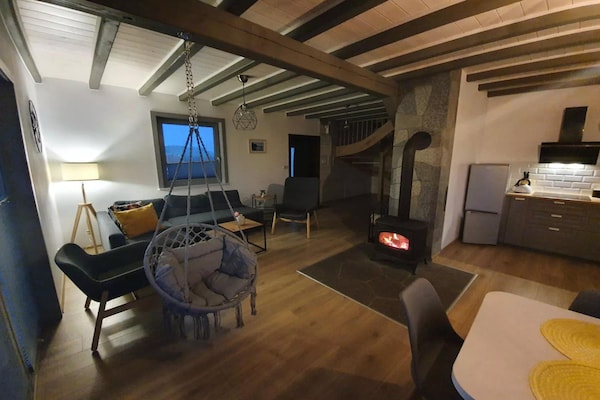 Foto van Comfortabel vakantiehuis met terras en tuin. - Vakantiehuis in Wdzydze Tucholskie - LivingRoom