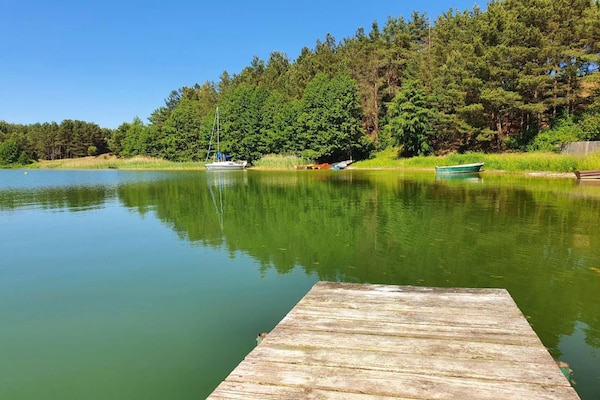 Foto van Comfortabel vakantiehuis met terras en tuin. - Vakantiehuis in Wdzydze Tucholskie - AreaSummer1KM