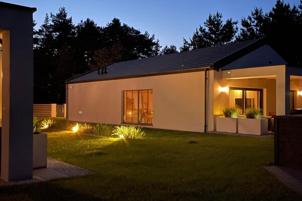 Foto van Comfortabel vakantiehuis met zwembad, sauna - Vakantiehuis in Odargowo - ExteriorSummer