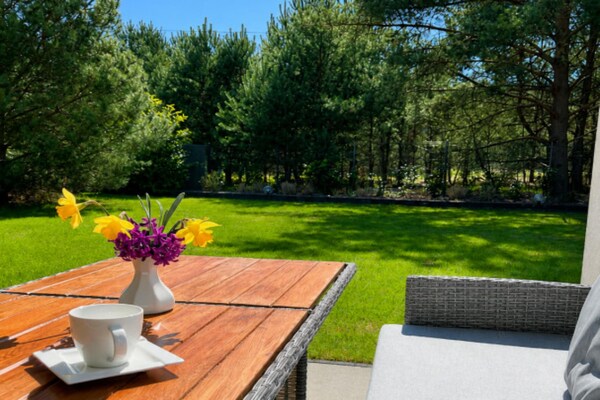 Foto van Comfortabel vakantiehuis met zwembad, sauna - Vakantiehuis in Odargowo - Terrace