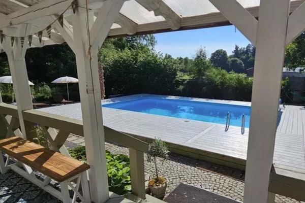 Foto van Vakantievilla voor 10 personen met privézwembad - Vakantiehuis in Kielno - Pool