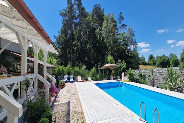 Foto van Vakantievilla voor 10 personen met privézwembad - Vakantiehuis in Kielno - Pool