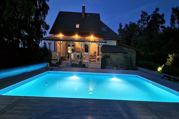Foto van Vakantievilla voor 10 personen met privézwembad - Vakantiehuis in Kielno - ExteriorSummer