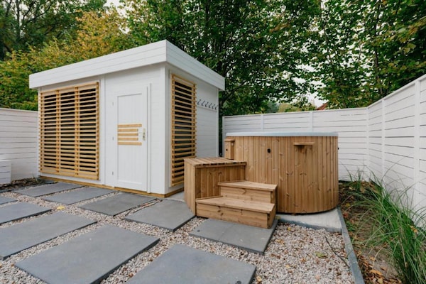 Foto van Comfortabel vakantiehuis met sauna en jacuzzi. - Vakantiehuis in Kopalino - Wellness