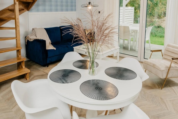 Foto van Comfortabel vakantiehuis met sauna en jacuzzi. - Vakantiehuis in Kopalino - DiningRoom