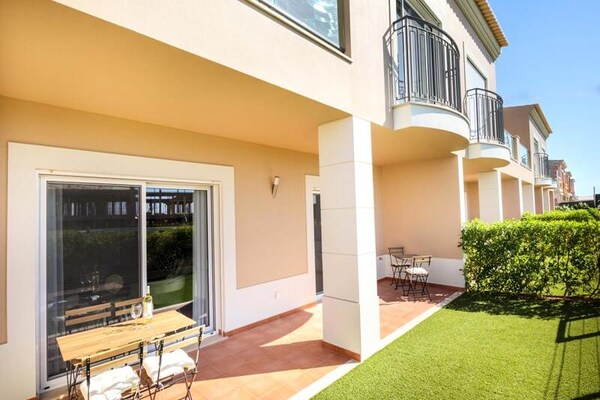 Foto van Huis in Lagos met zwembad en golfbaan - Vakantiehuis in Lagos - Untagged