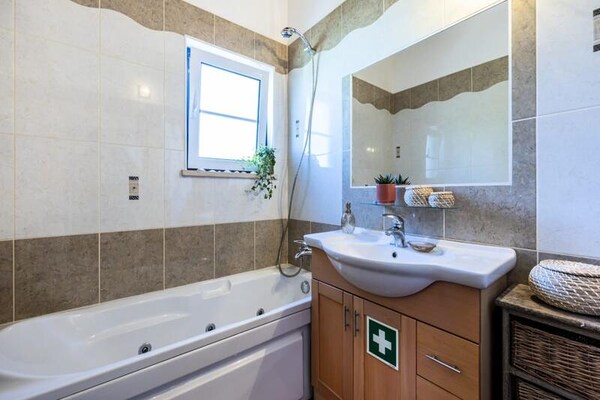 Foto van Appartement in Vale da Telha met Zwembad - Vakantiehuis in Aljezur - Untagged